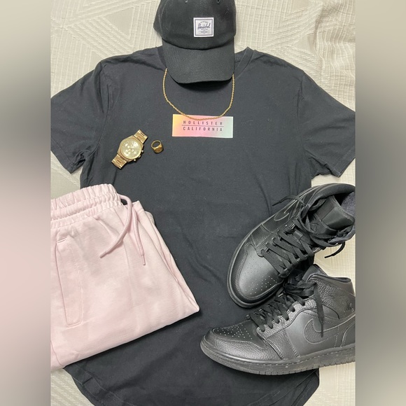 Black Hollister Oversize Tee - Picture 6 of 6